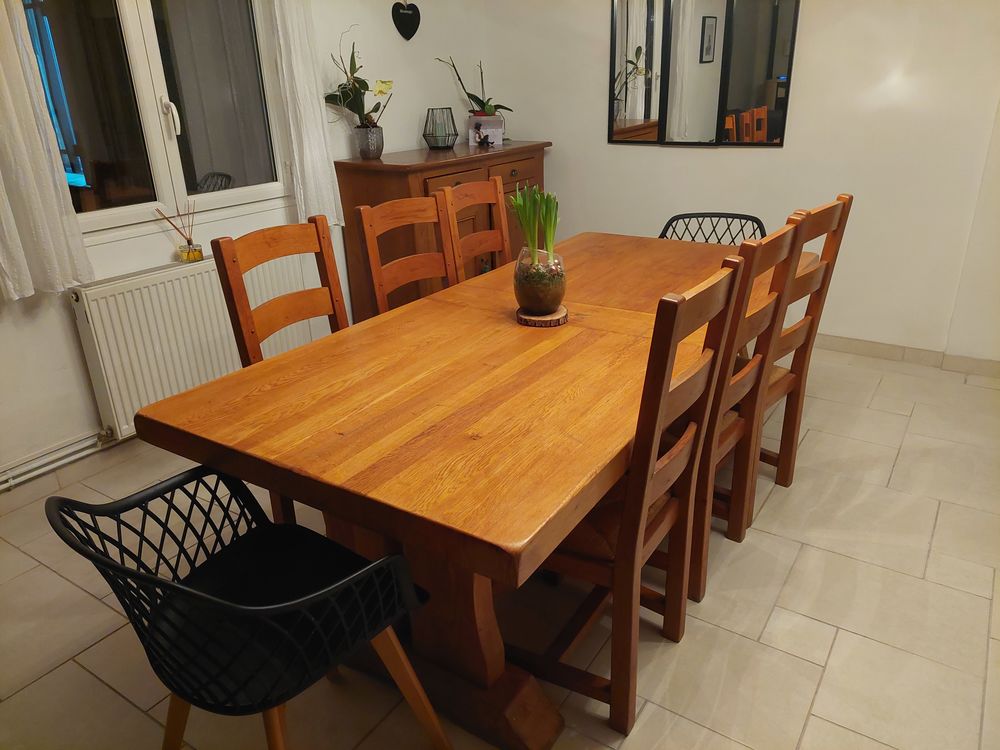 6 chaises paill&eacute;es ch&ecirc;ne de tr&egrave;s bon &eacute;tat bonne qualit&eacute; Meubles