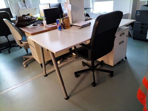 vendu pour la croix rouge de blois
bureaux chaises caisson 35 Blois (41)
