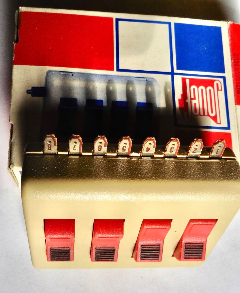 trois motrices &eacute;lectriques N Roco et Neuf wagons Jeux / jouets