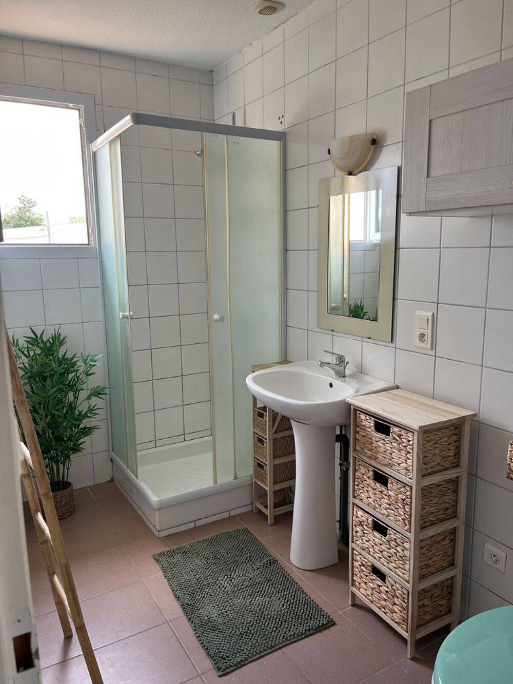 Location Appartement T2 50 m2 très lumineux au 1 étage + stationnement loyer 465€ Labastide-d'anjou