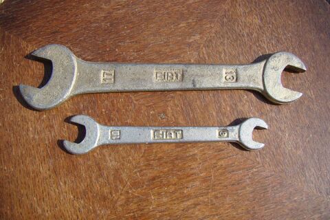 Lot de 2 anciennes clés plates FIAT
15 Gargenville (78)
