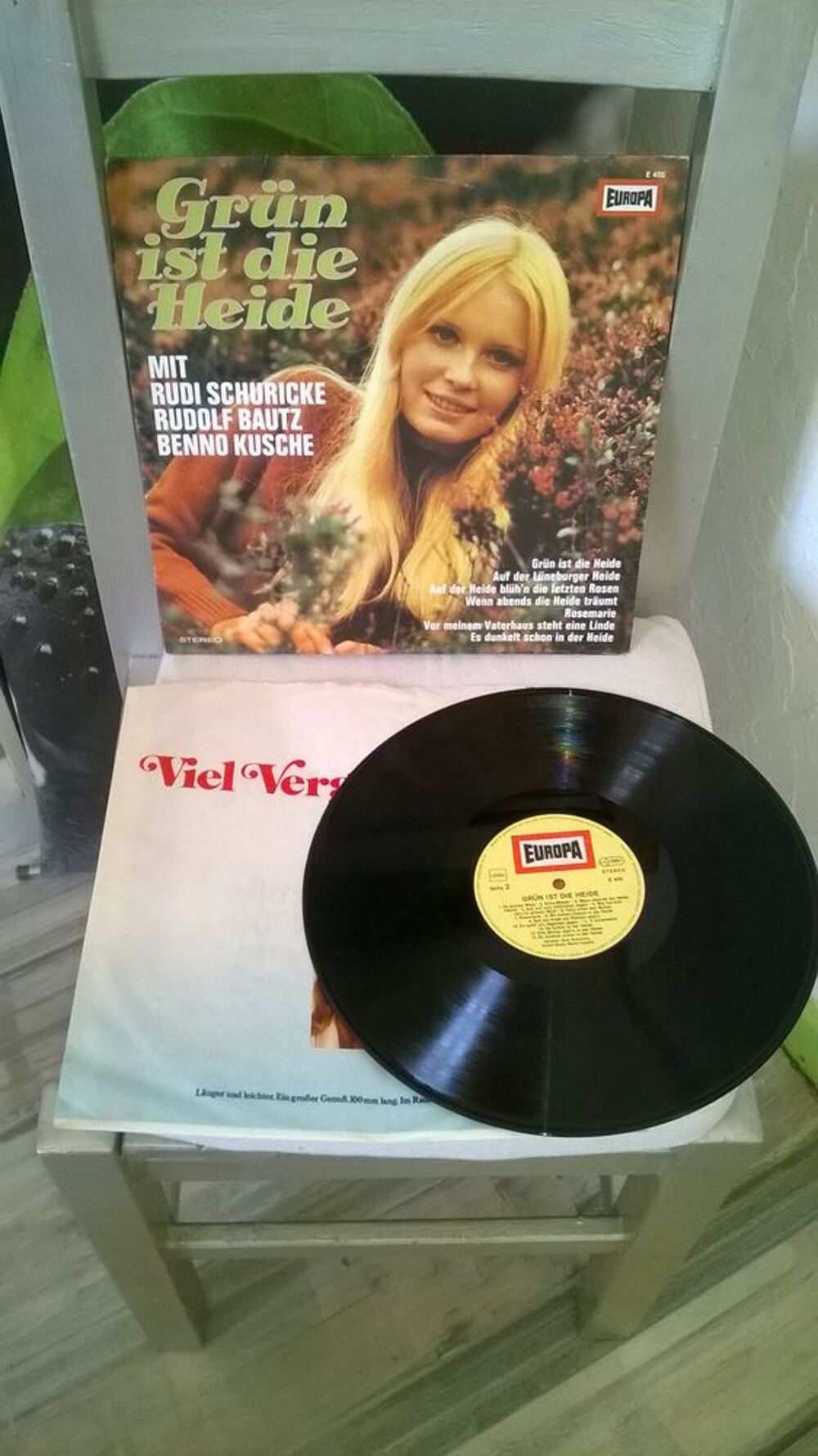 Vinyle Gr&uuml;n Ist Die Heide
Excellent etat
Auf Der L&uuml;neburge CD et vinyles