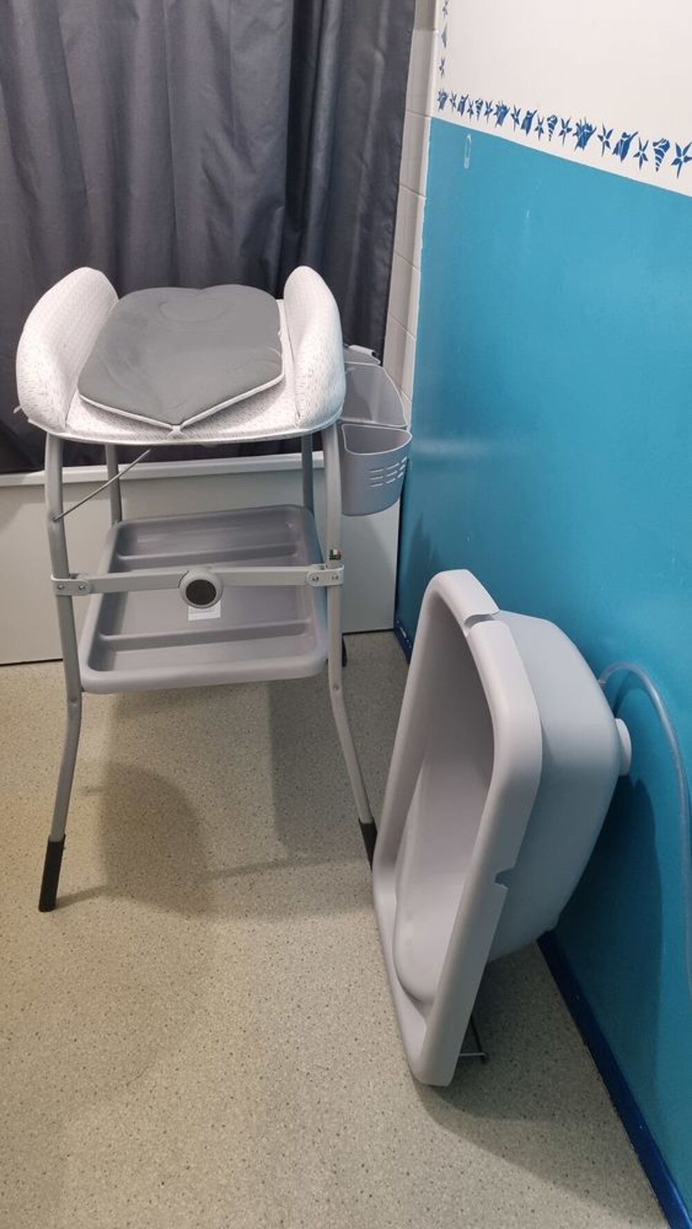 Table a langer avec baignoire Mobilier enfants