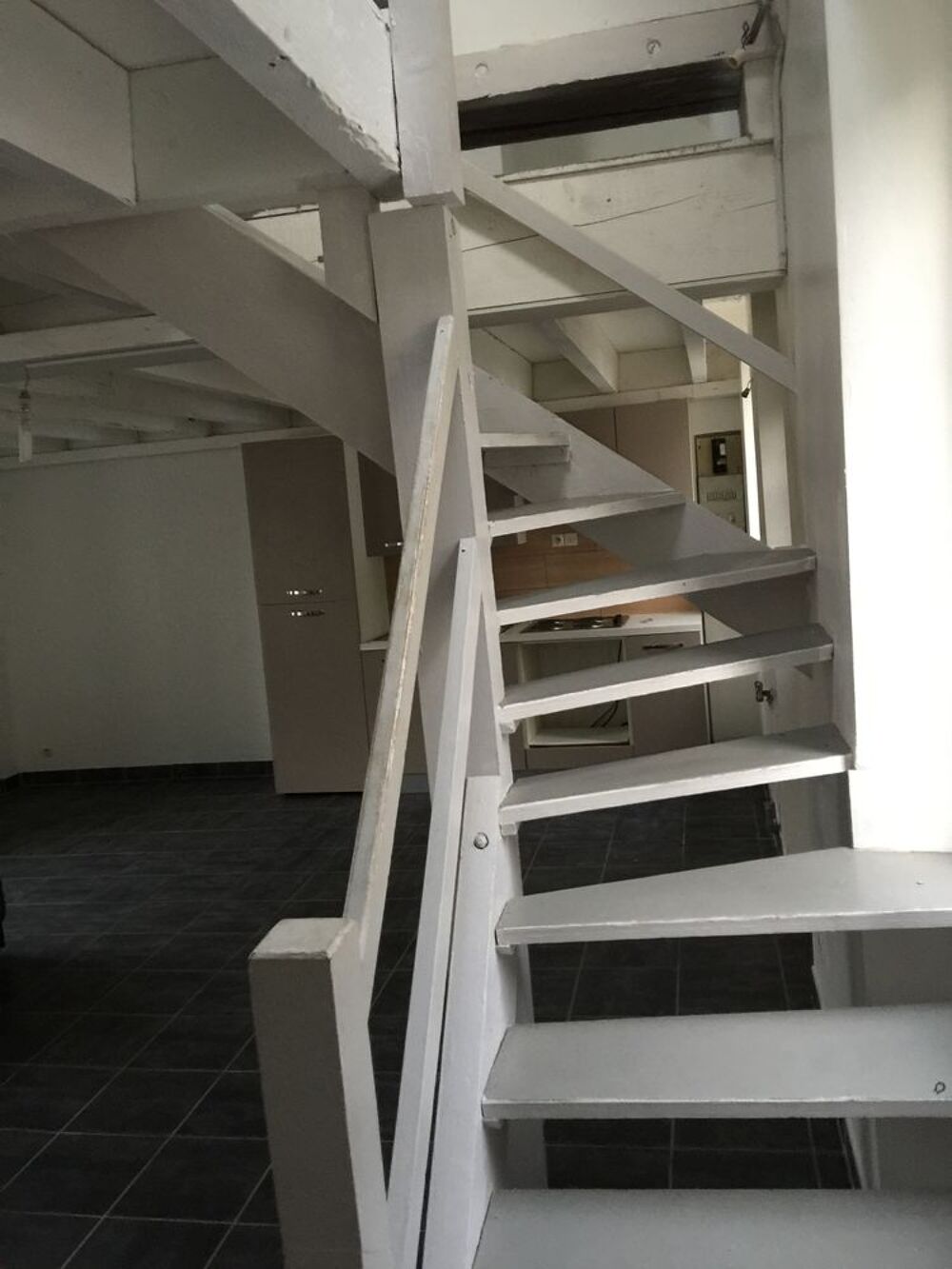 Location Maison Maison  3 niveaux possibles bail mixte 900€ Saint-pierre-lès-nemours