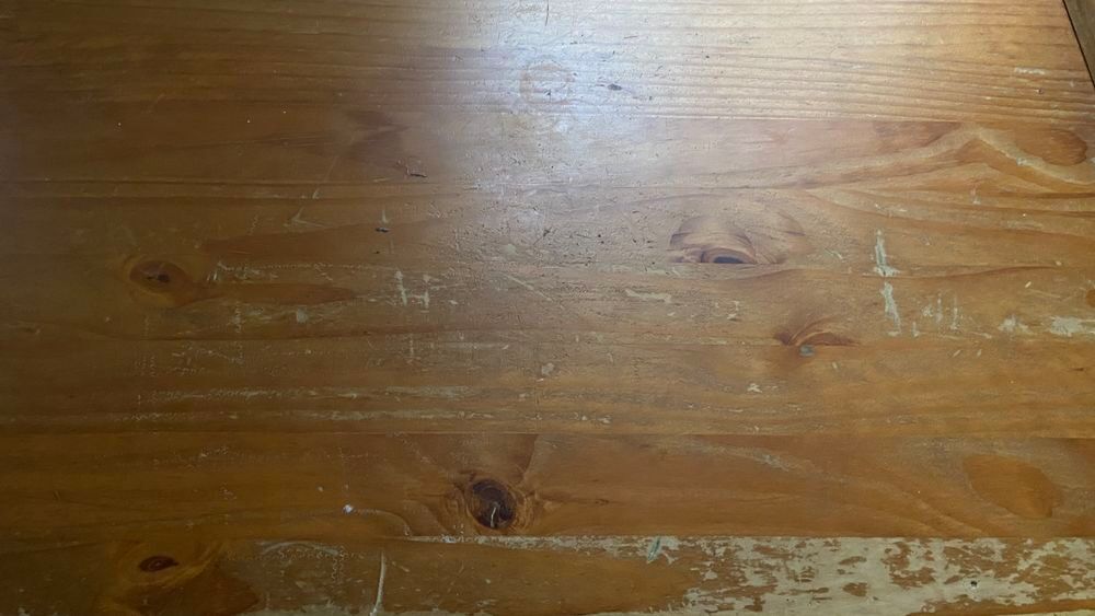 Table &agrave; manger en bois massif (pieds d&eacute;montables) Meubles
