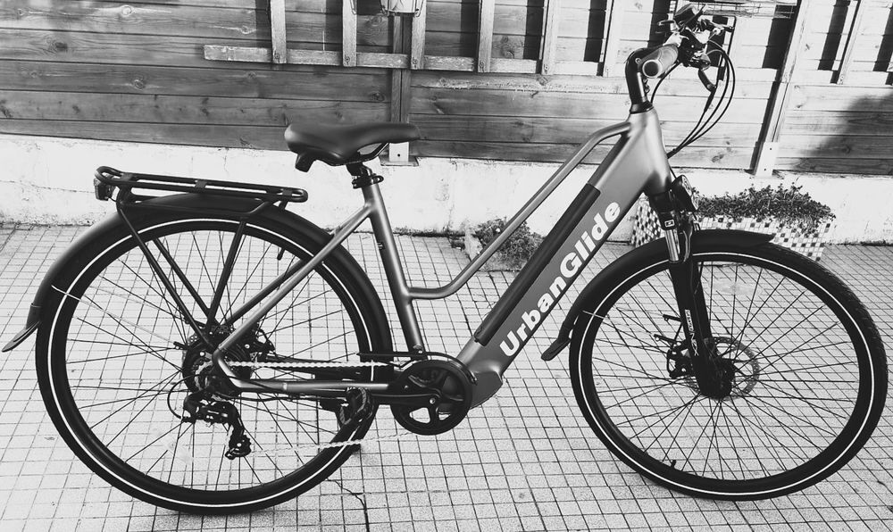 V&eacute;lo de ville neuf &agrave; assistance &eacute;lectrique noir Urbanglide M 2S Vlos