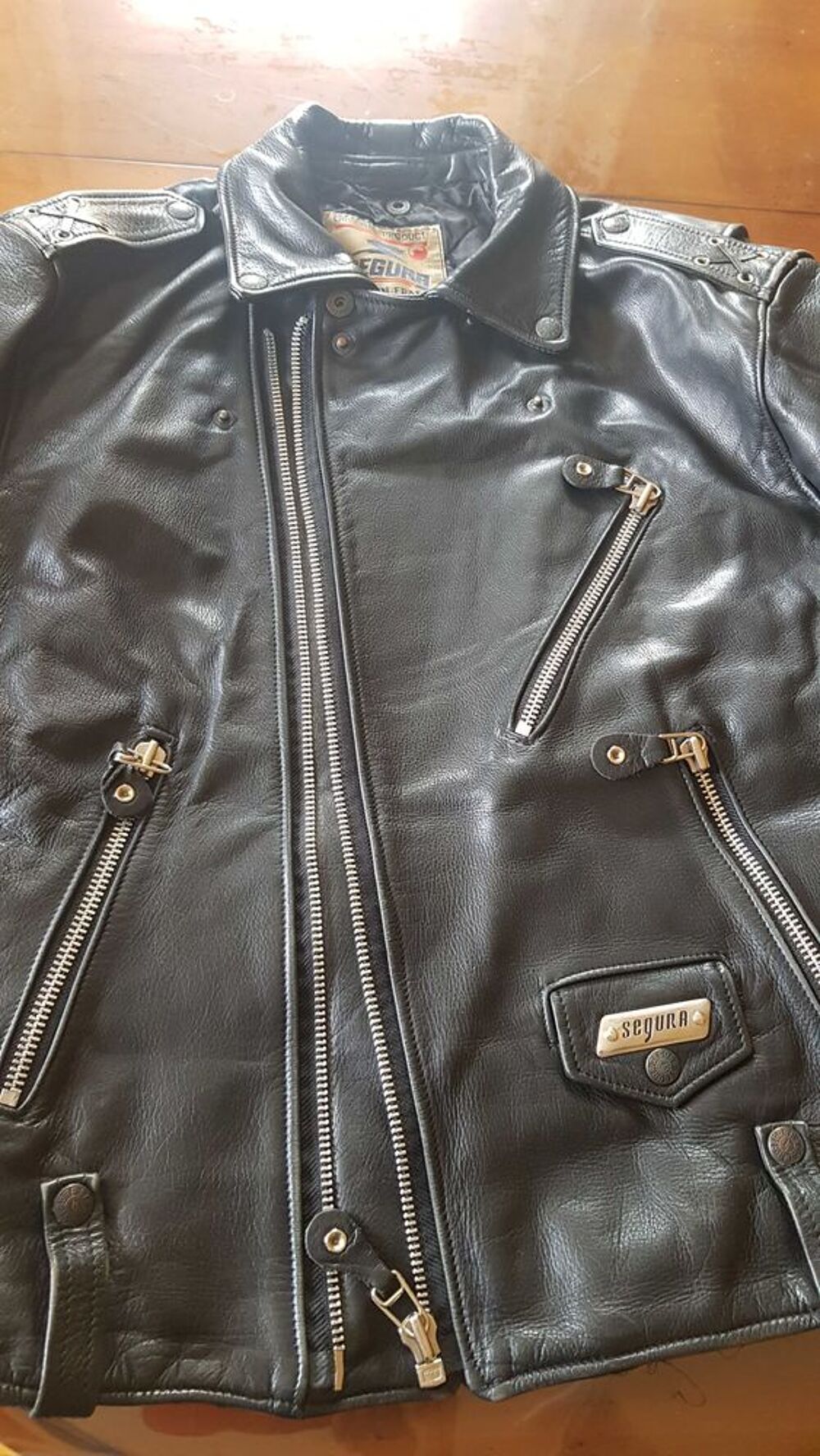 v&ecirc;tements cuir moto Vêtements