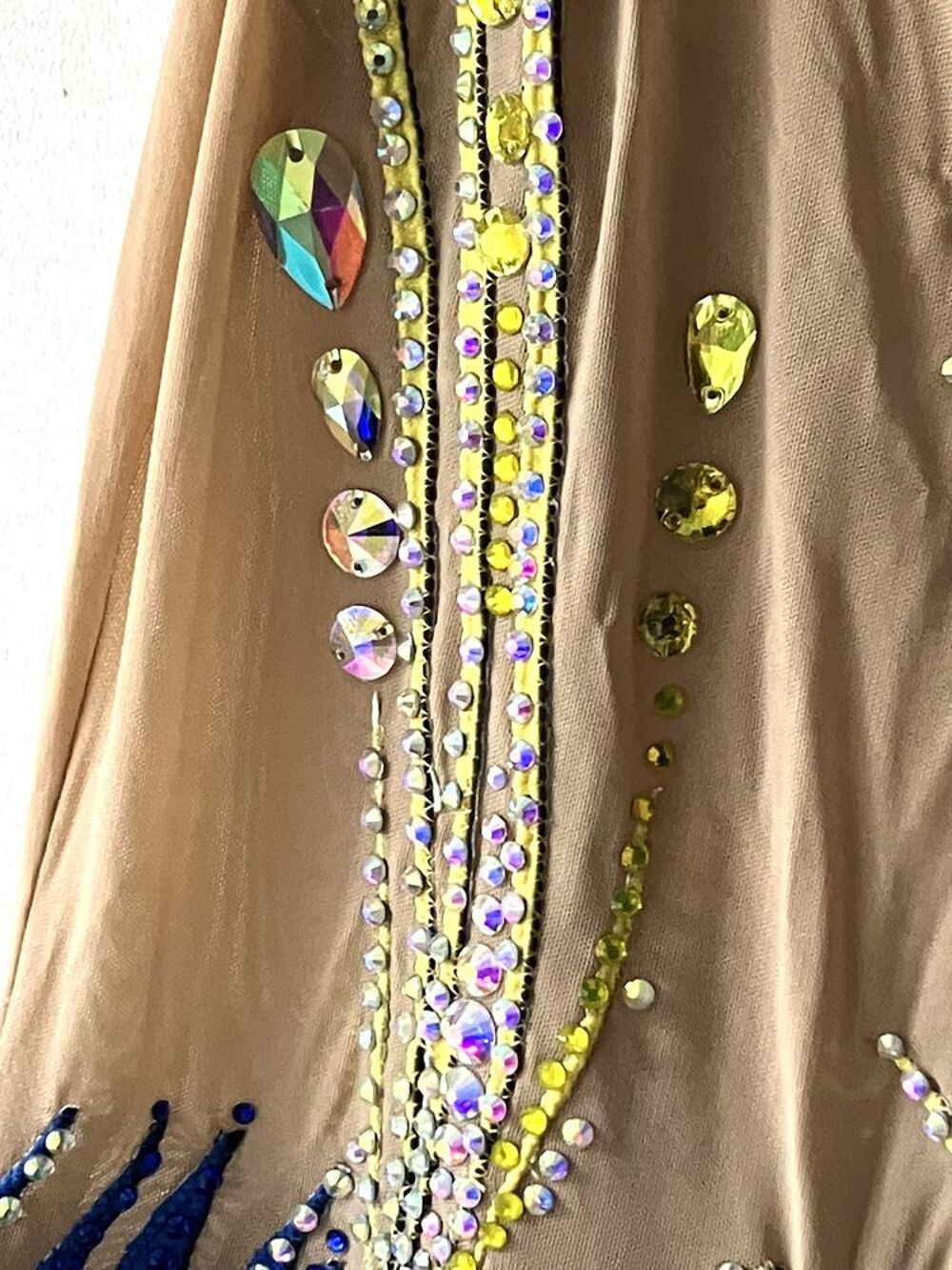 BODY STRASS ET PIERRES Vêtements