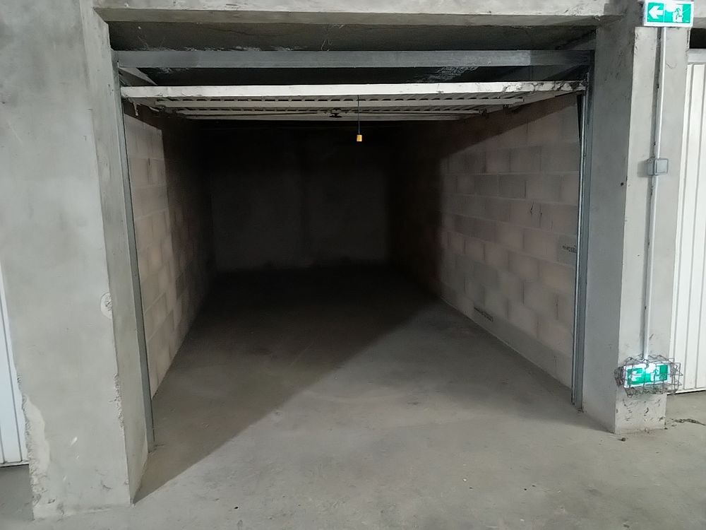 Location Parking/Garage Garage s�curis� Perpignan