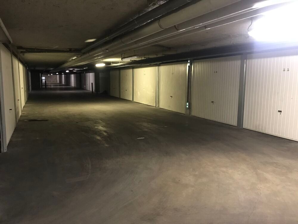 Location Parking/Garage Garage sécurisé sous vidéo-surveillance Mairie de Lyon 8 Lyon 8