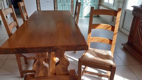 table monast�re avec ses 4 chaises paill�es 450 Bordeaux (33)