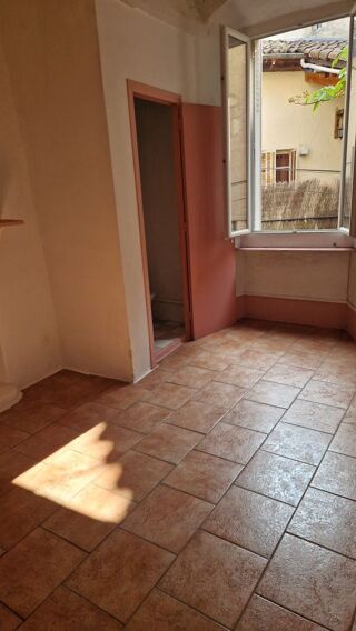  Immeuble � vendre 90 m�