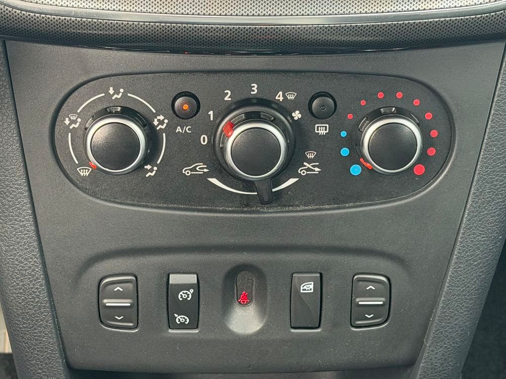 Sandero STEPWAY 0.9 TCE 90 PRESTIGE 2018 occasion 33450 Montussan