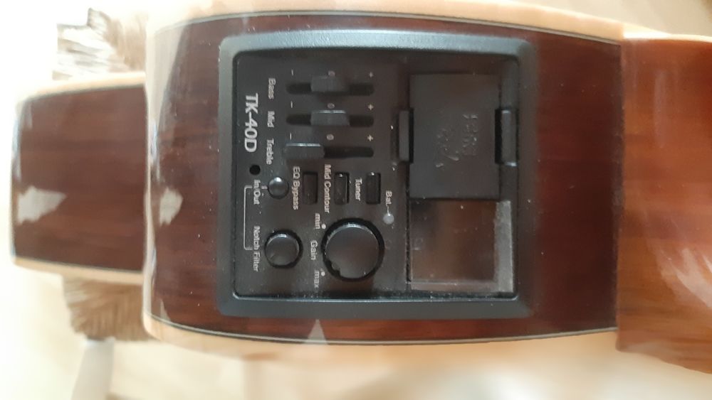 av guitare TAKAMINE Instruments de musique