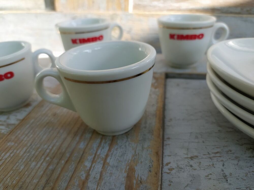 6 Tasses &agrave; Caf&eacute; Kimbo et Sous Tasses D&eacute;co Bistro. Décoration