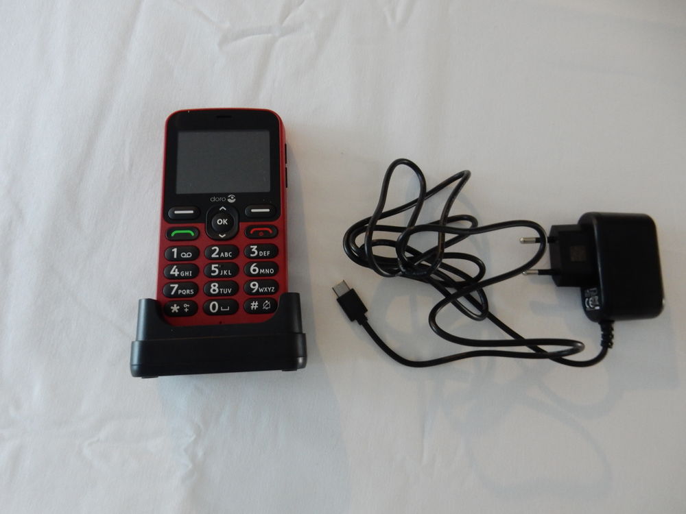 T&eacute;l&eacute;phone mobile DORO 1880 rouge 4G Téléphones et tablettes