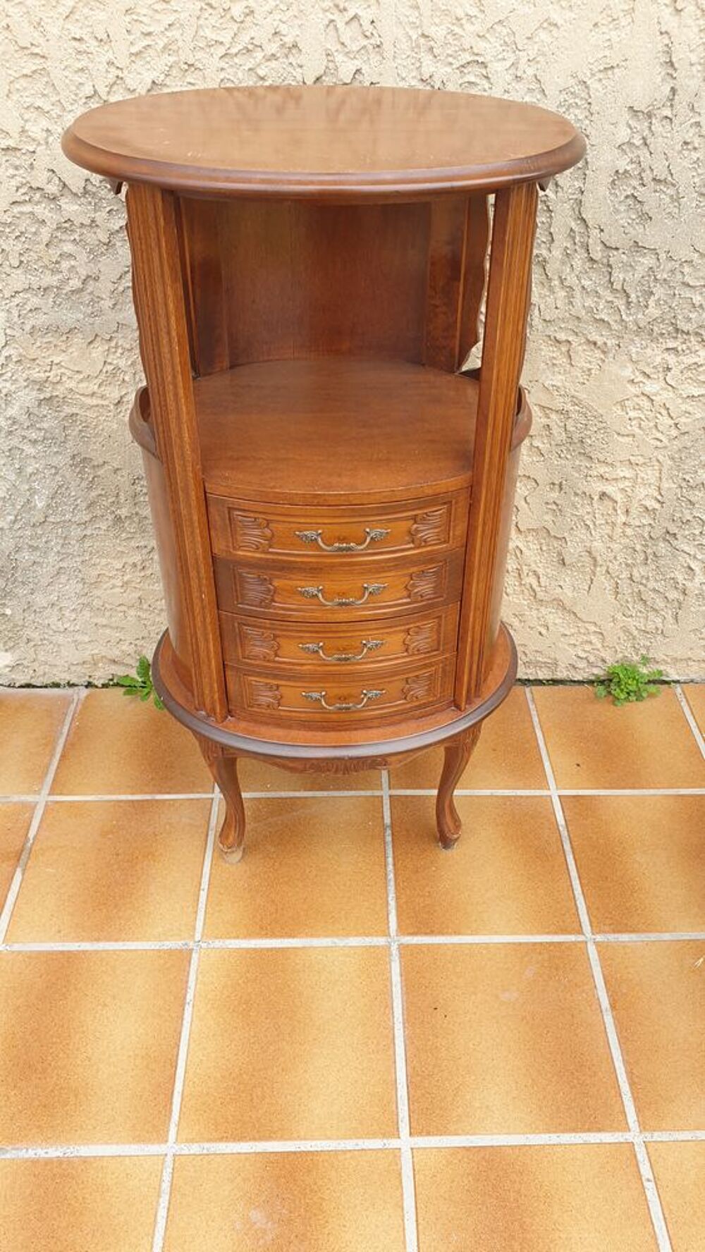 chaises assise en paille+ petit meuble rustique 
Meubles