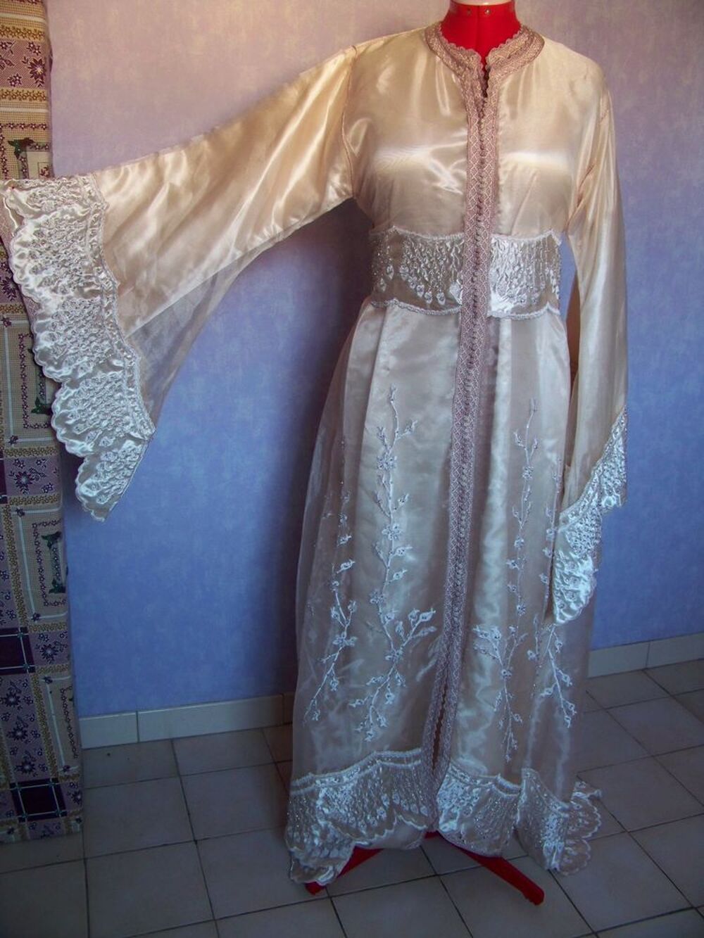 robe de soir&eacute;e Vtements