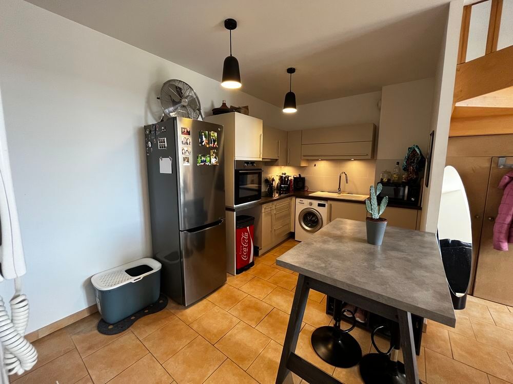 Location Appartement T2 duplex avec cuisine meublée 58 m 2 
2 parking Les arcs