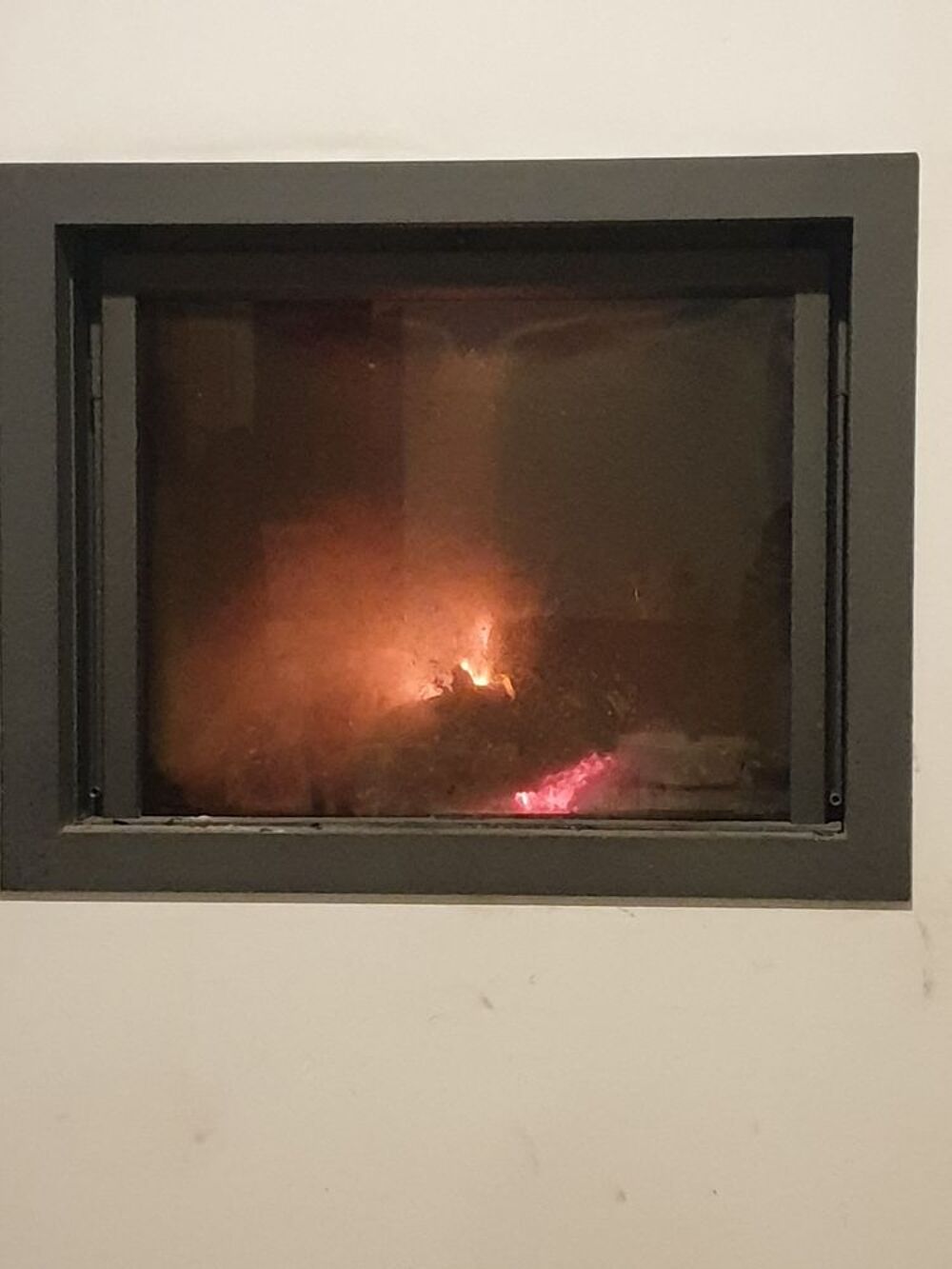 Insert chemin&eacute;e de la marque Stuv Meubles