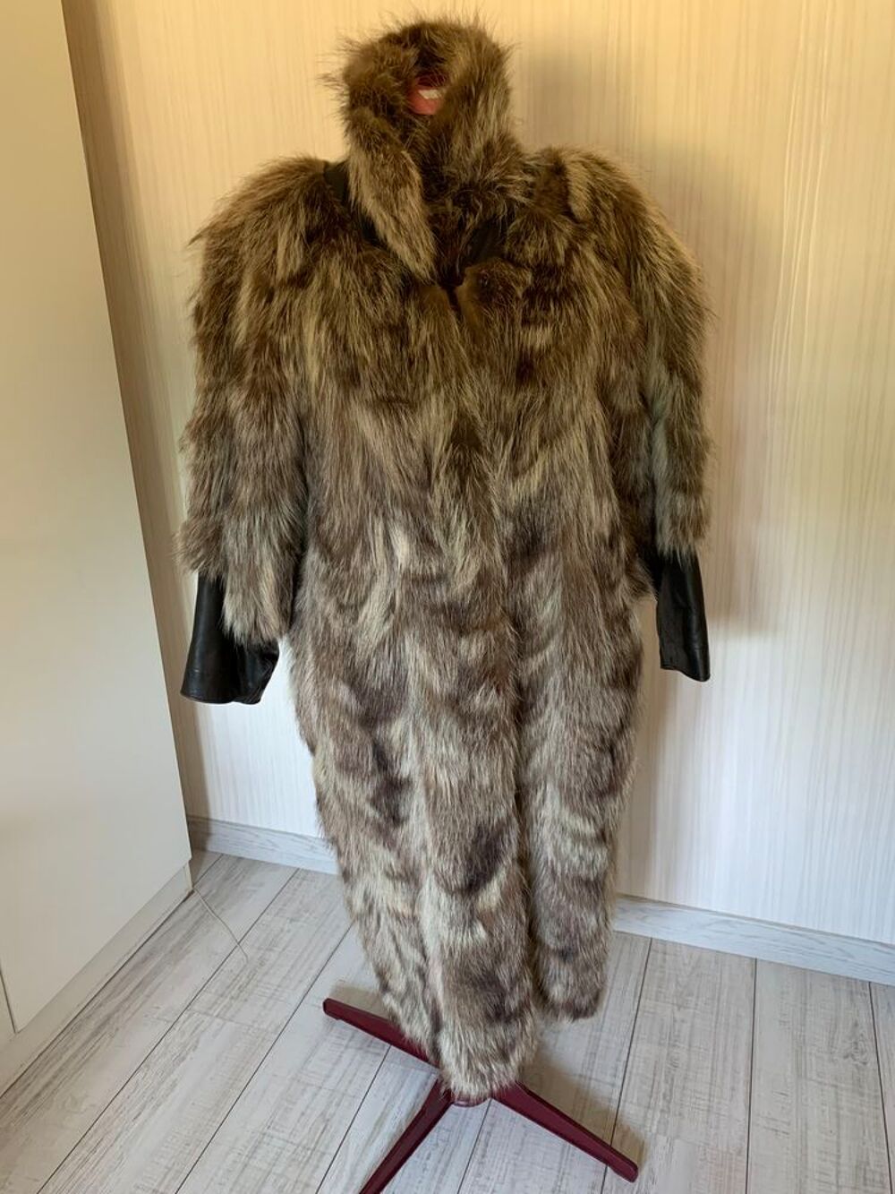 Manteau de fourrure long Vêtements