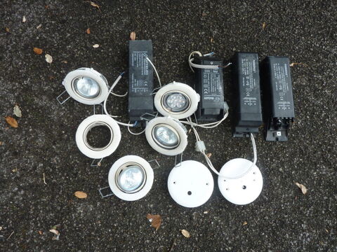 LOT DE 4 SPOTS A ENCASTRER 15 Anglet (64)