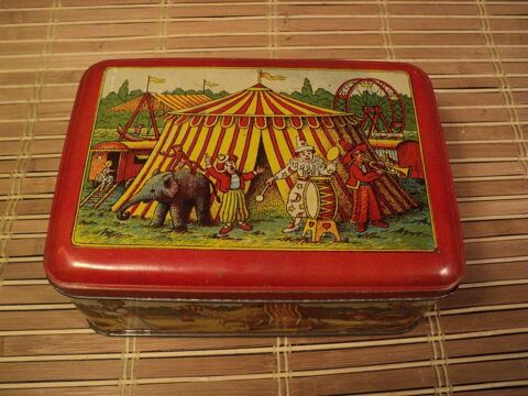 Ancienne Boite Publicitaire Biscuits Damoiseau Thème Cirque. 30 Loches (37)