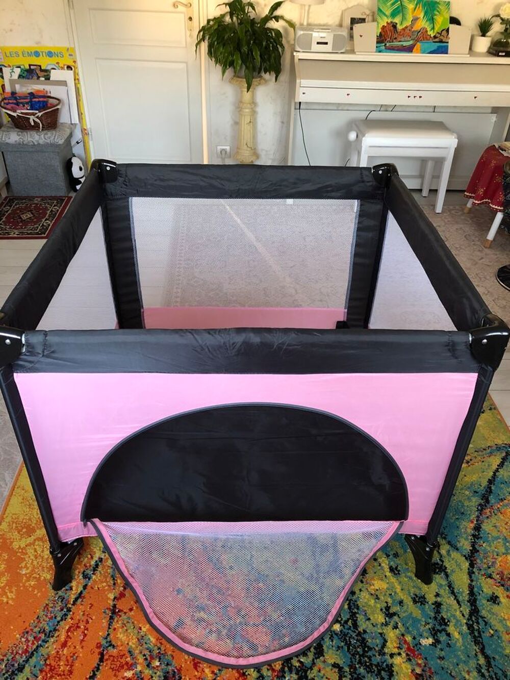 Parc B&eacute;b&eacute; Pliable, 90cmx90cm
Marque: Monsieur B&eacute;b&eacute; Mobilier enfants