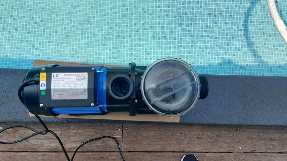Pompe piscine16.5m3/h 1 cv 220 v Jardin