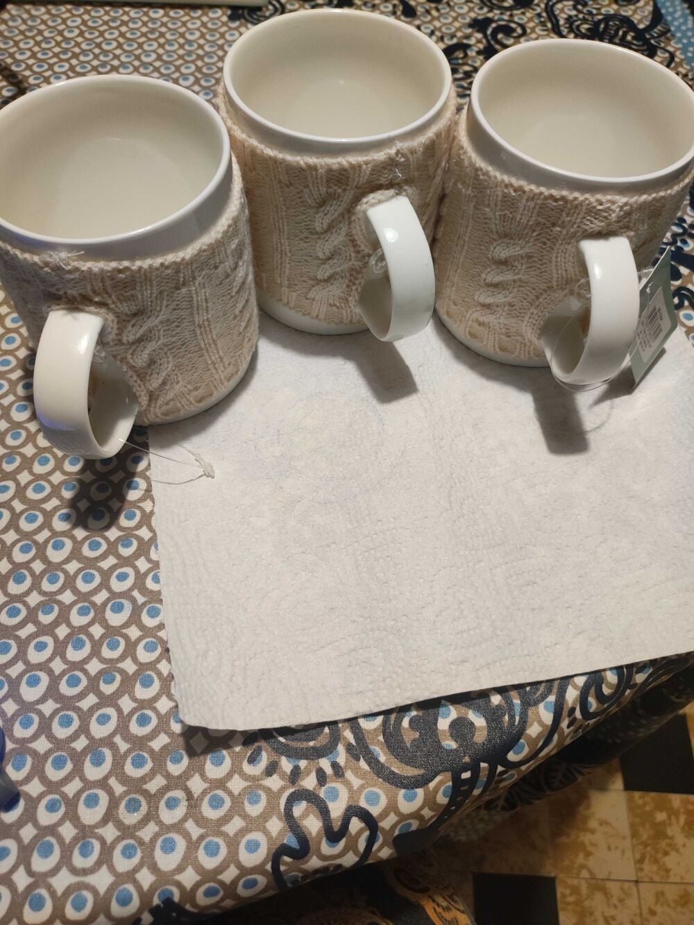 Trois mugs travail artisanal. handcraft Décoration
