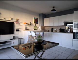 Appartement 3 pièces 52 m² · à Fargues-Saint-Hilaire · 52 m² · 181 000 €