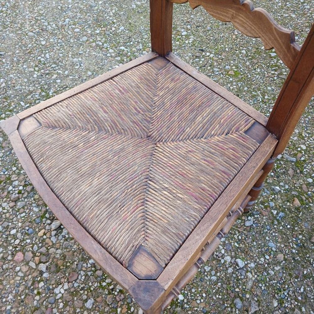 chaise ancienne de nourrice 
