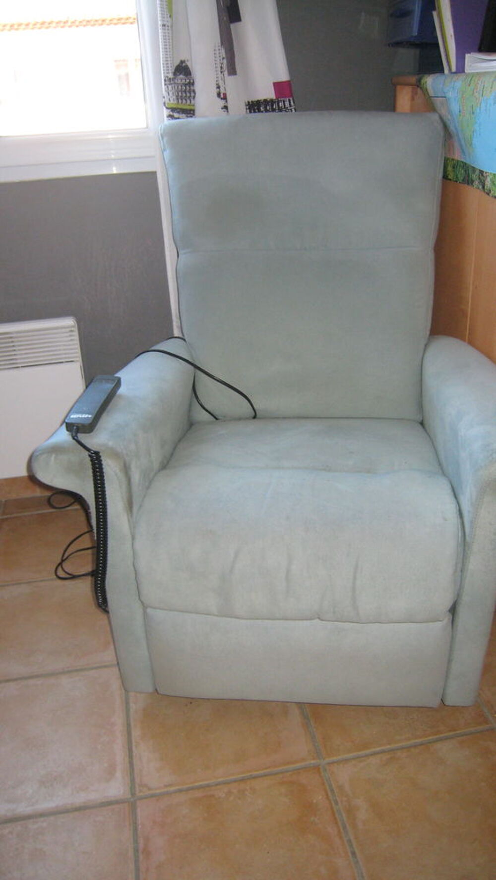 fauteuil &eacute;l&eacute;ctrique avec t&eacute;l&eacute;commande Meubles
