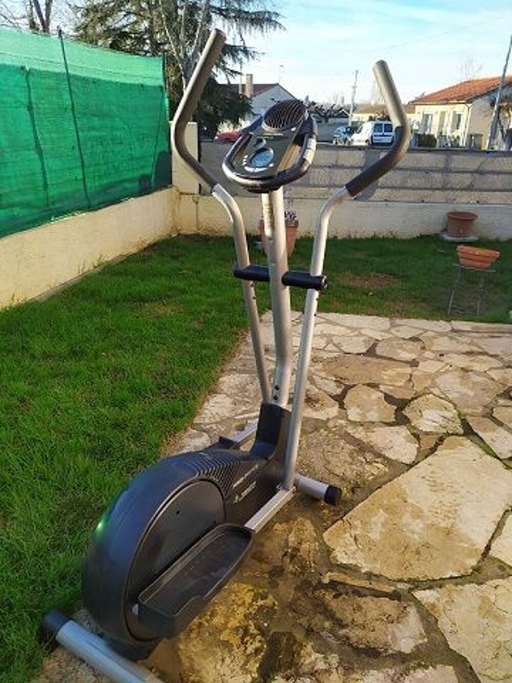 V&eacute;lo Elliptique Proform 545 EKG Sports