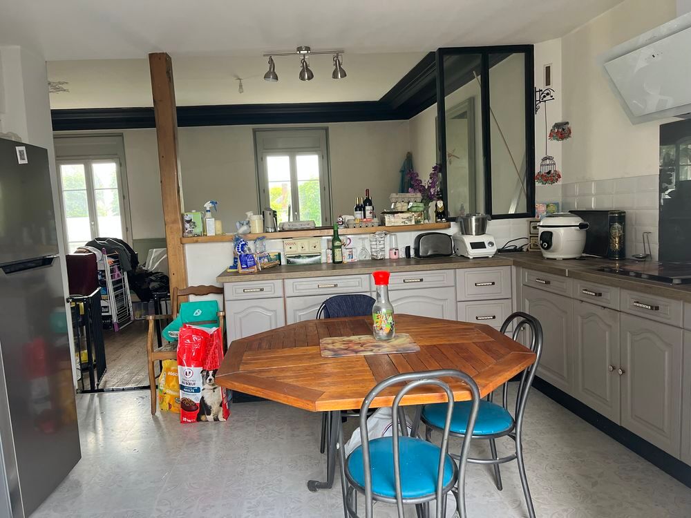 Vente Investisseur Un commerce deux logements une grange Bazoches-les-gallerandes