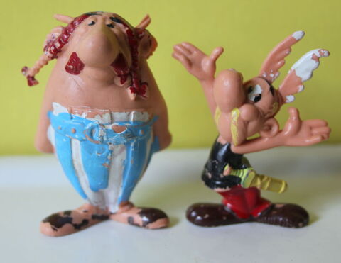 Asterix et Obelix figurines HUILOR 12 Vanves (92)