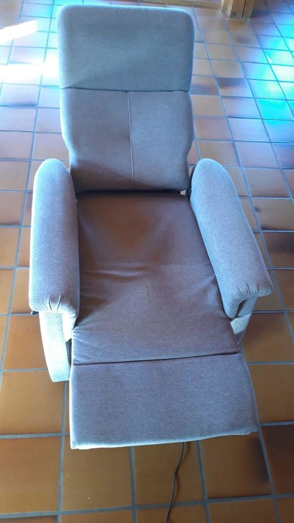 fauteuil releveur &eacute;lectrique 3 positions Meubles