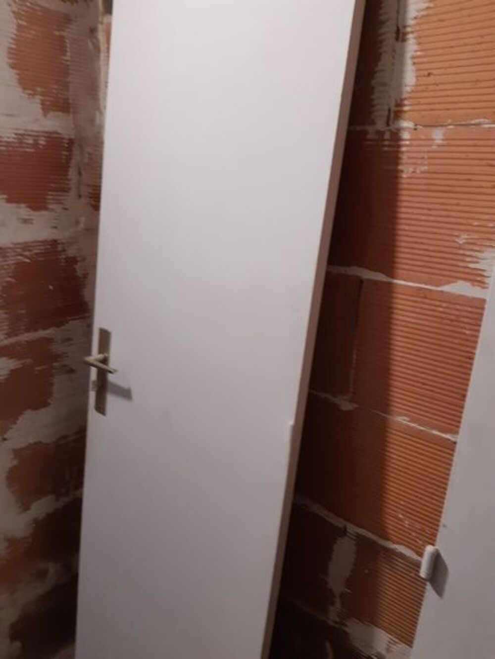 4 portes bois alv&eacute;oll&eacute;es Bricolage