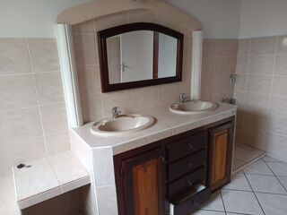  Maison à louer 3 pièces 120 m²