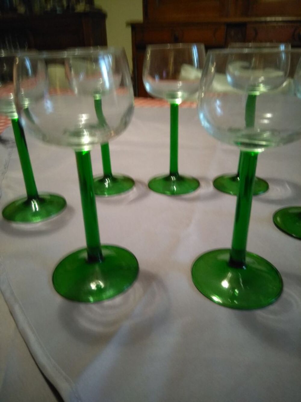 7 verres &agrave; vin Luminarc, ann&eacute;es 70/80 Dcoration