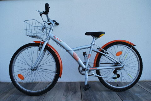 V�lo enfant 24 pouces 
40 Treilli�res (44)