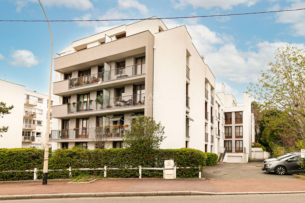 Vente Appartement 88 m², 3 pièces, 4? et dernier étage avec ascenseur, Chatou Chatou