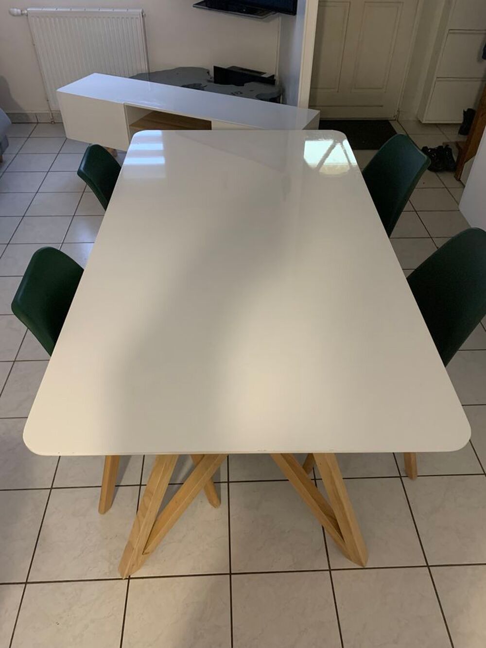 salle &agrave; manger et buffet Meubles