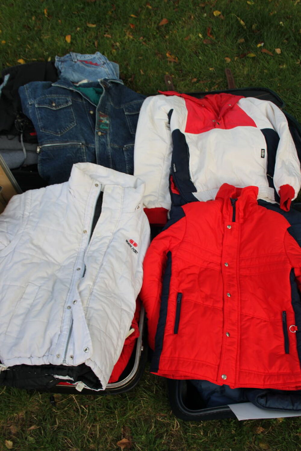 V&ecirc;tements adolescent 30&amp;euro; le tout Vêtements enfants