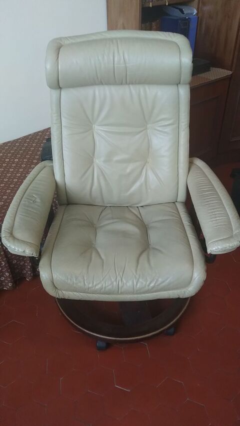 Grand fauteuil  0 Le Cannet (06)