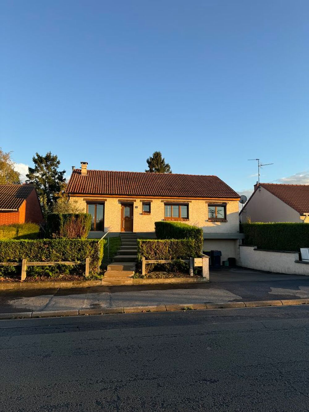 Vente Maison Maison semi-plain pied de 107m2
540m2 de terrain Avion