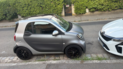 ForTwo Fortwo Coup&eacute; 1.0 71 ch S&S BA6 Prime 2015 occasion 69200 V&eacute;nissieux