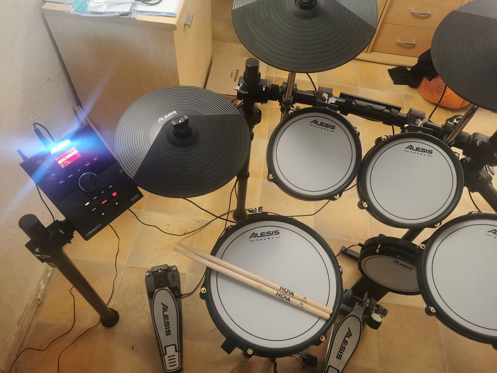 batterie neuve alesis crimson 2 Instruments de musique