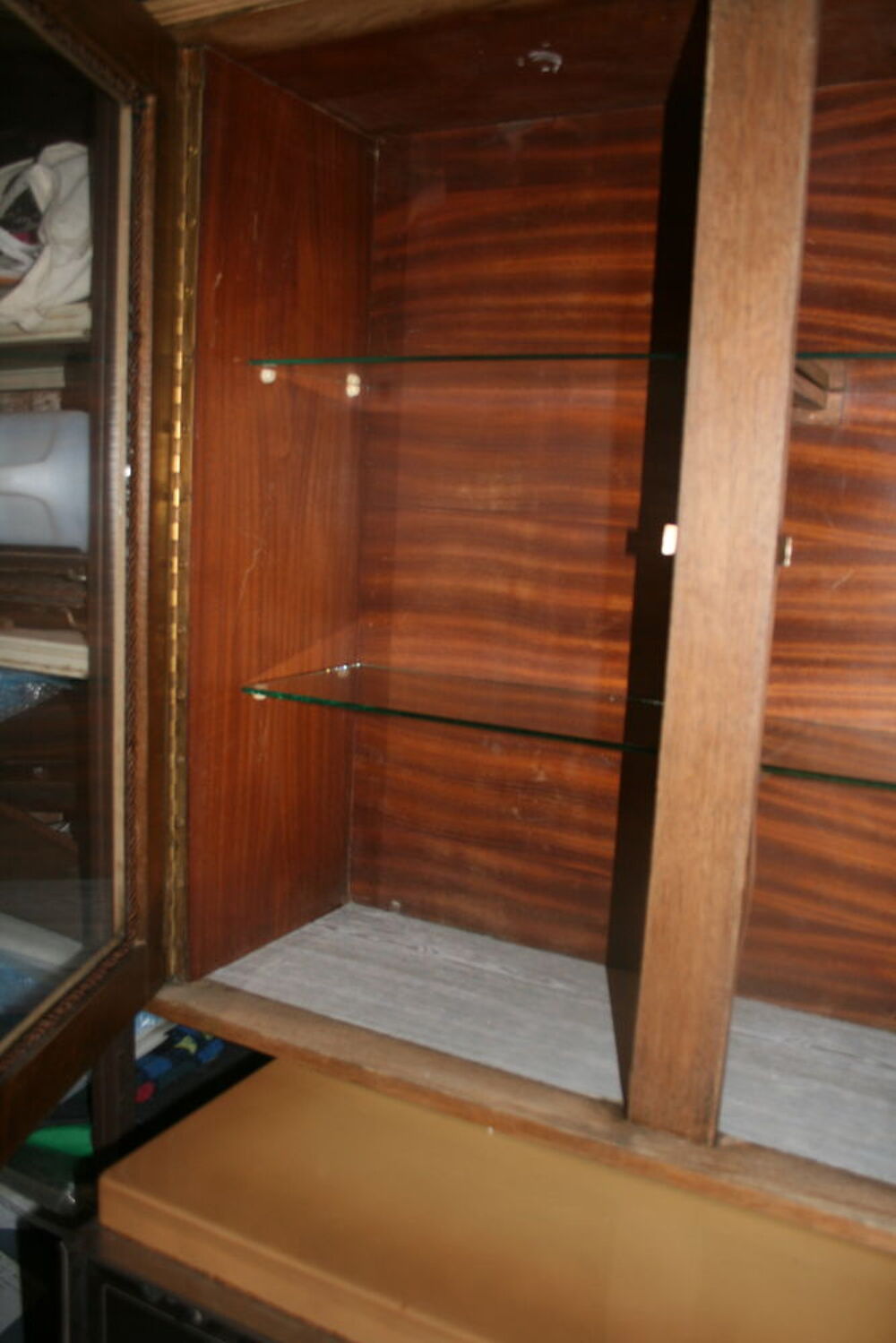 Vitrine bois 2 &eacute;tag&egrave;res , pour collections diverses. Meubles