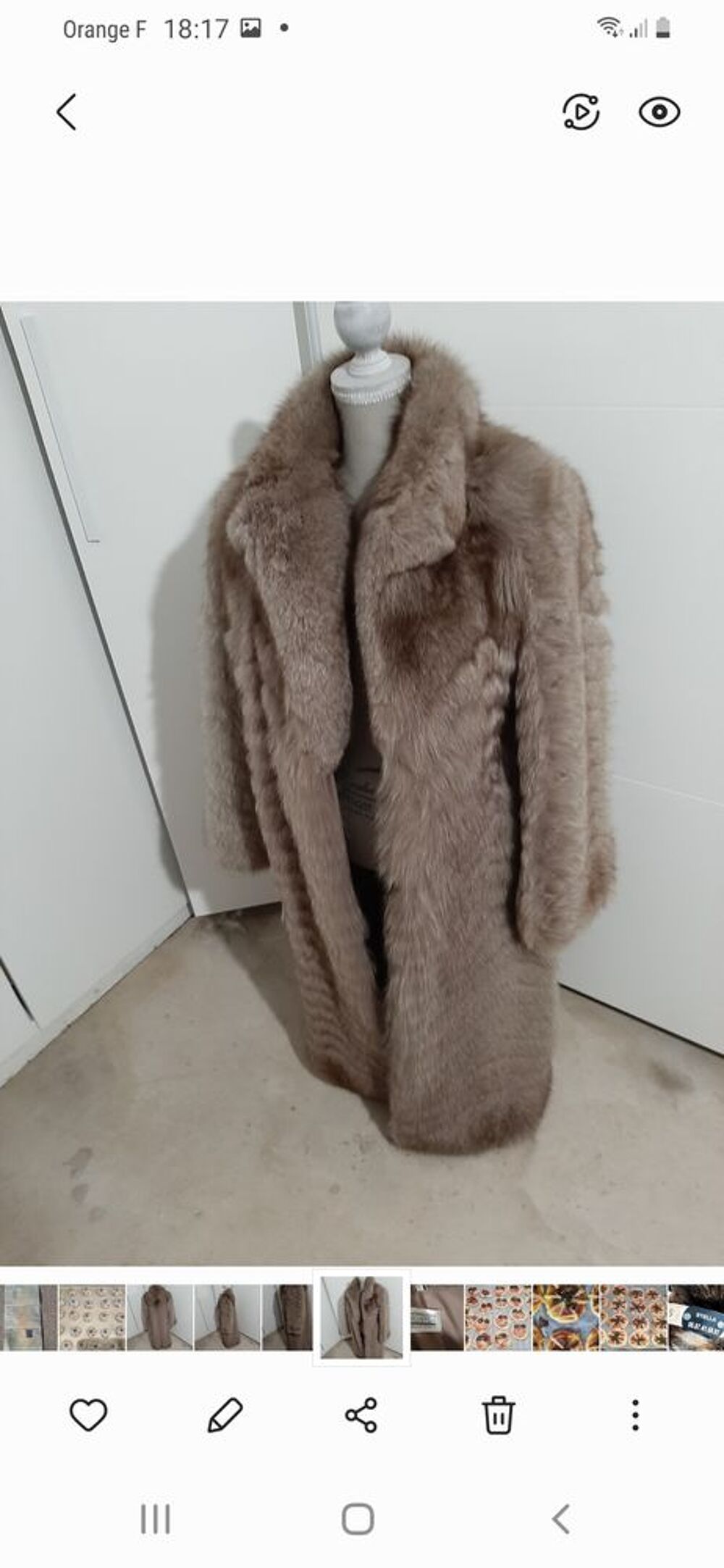 Manteau renard argent&eacute;.
Manteau re Vêtements